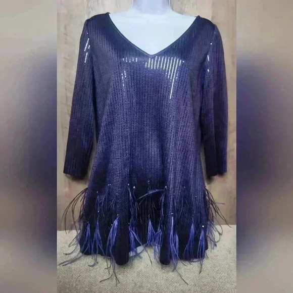 St. John Embellished Feather Sequin V-neck 3/4 sleeve Blouse Small Wool Blend - Picture 10 of 16